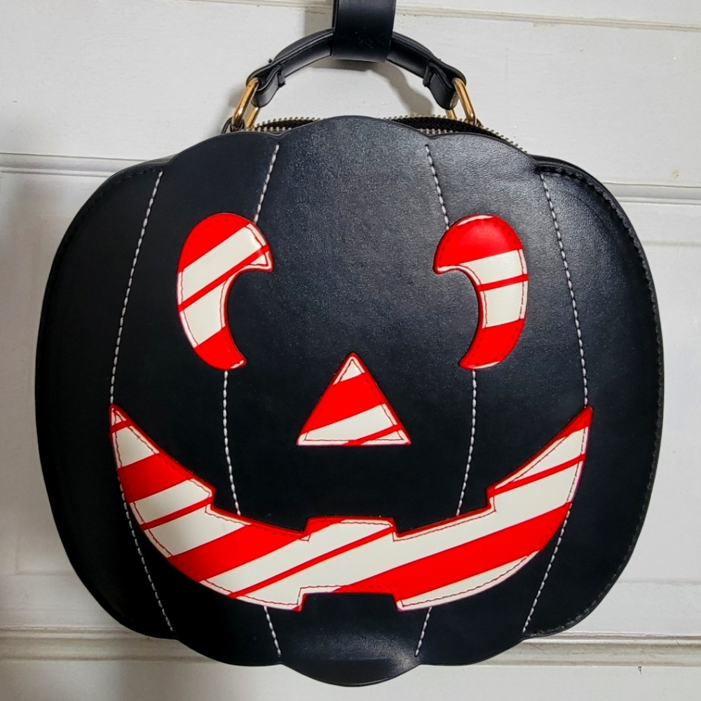Candy Stripe Pumpkin Face Bag